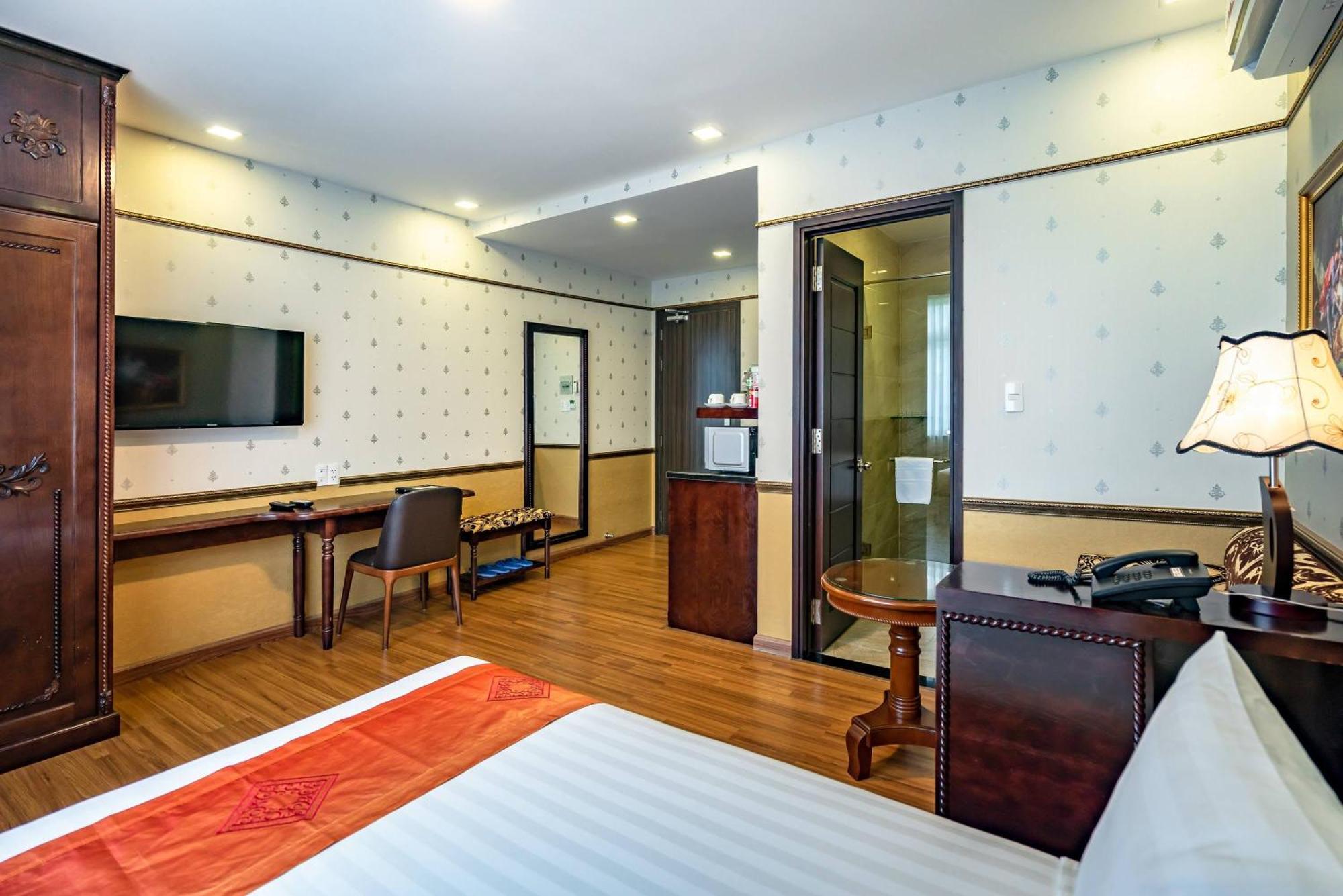 Khách sạn Emerald TP. Hồ Chí Minh