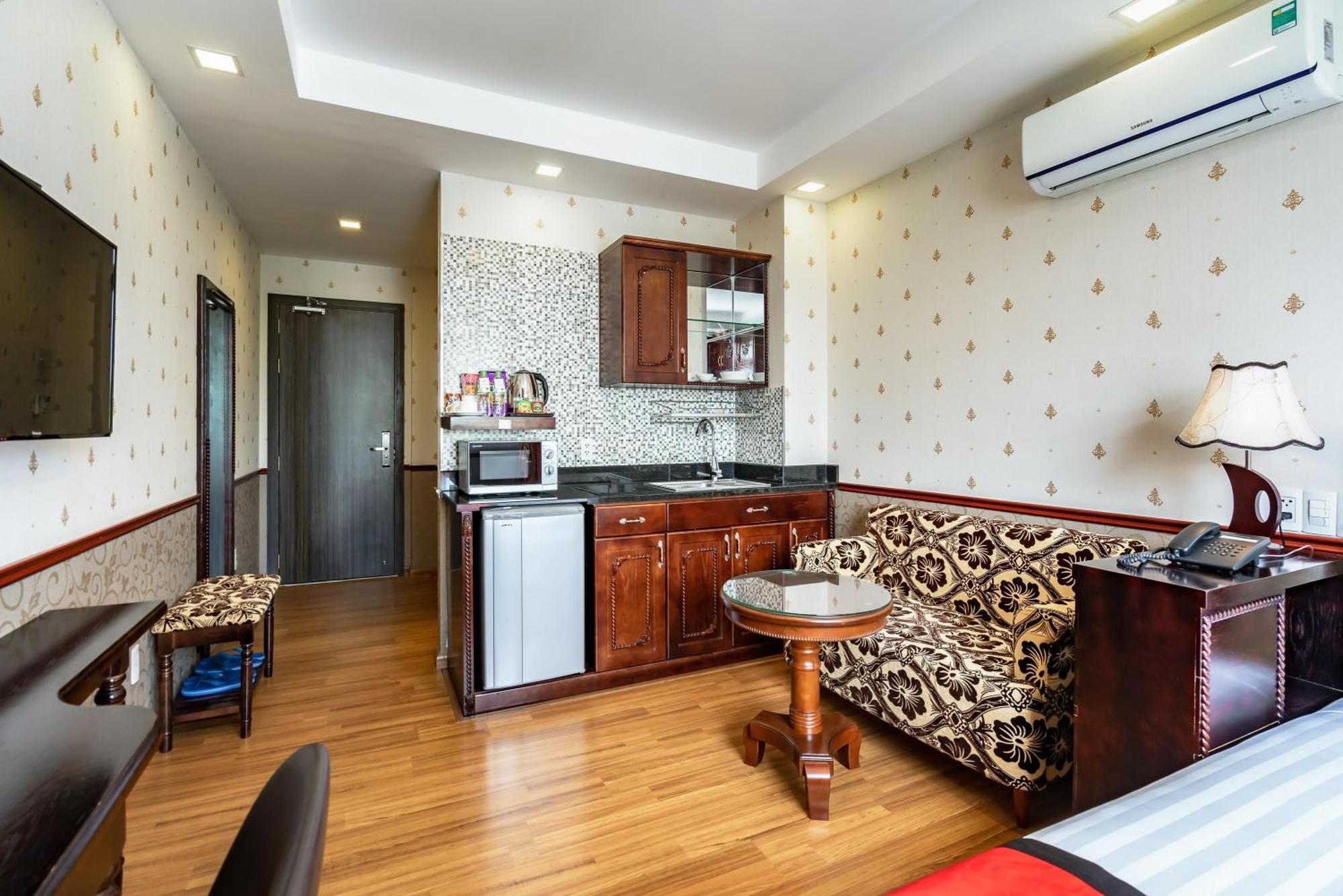 Emerald 3* TP. Hồ Chí Minh