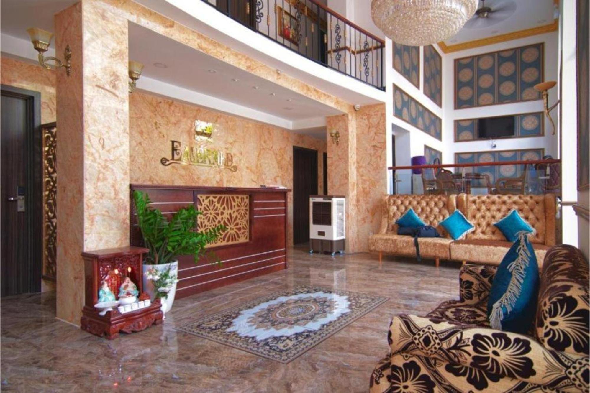 Emerald 3* TP. Hồ Chí Minh