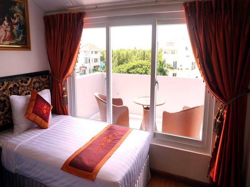 Emerald Khách sạn TP. Hồ Chí Minh